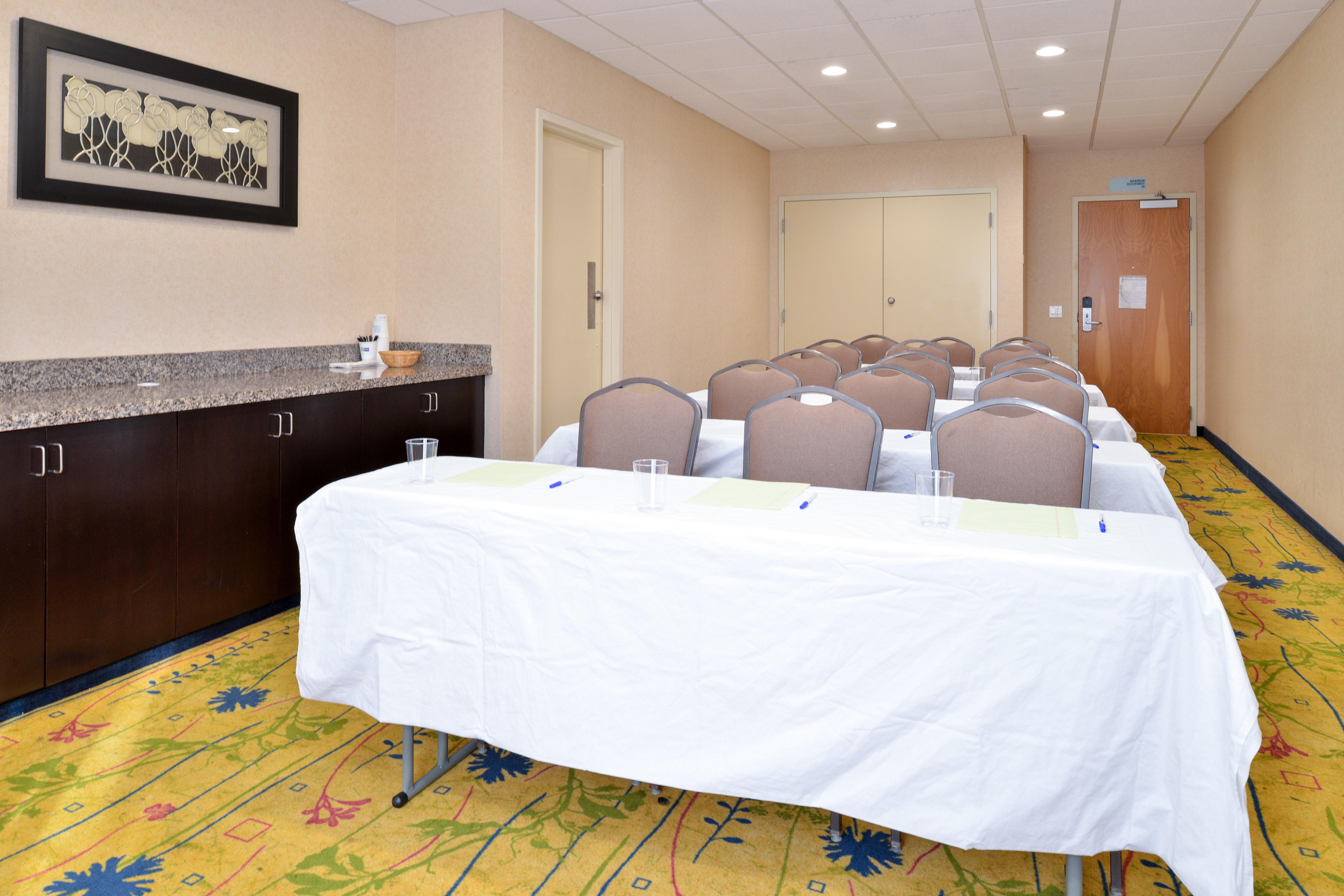 Hampton & Cathedral Resort 3*