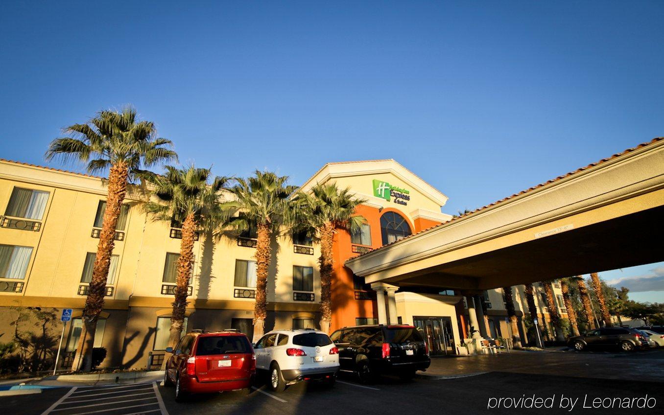 Hampton & Cathedral Resort Cathedral City