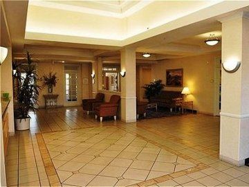 Hampton & Cathedral Resort
